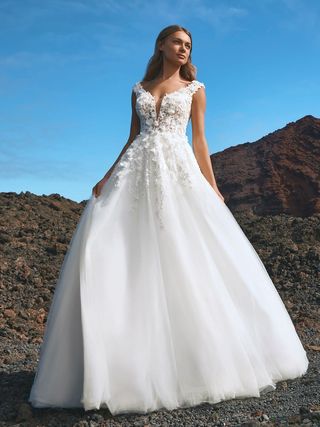 Pronovias Jeita