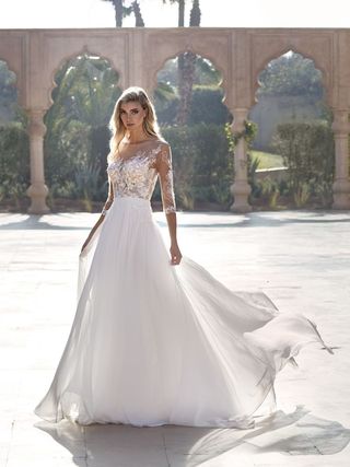 Pronovias Danube