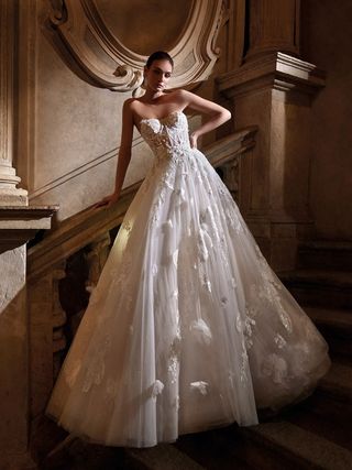 Atelier Pronovias Selenite