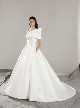 Pronovias Amias